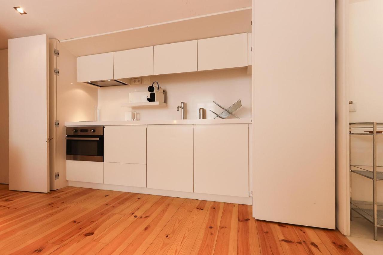 Combro Suites By Homing ลิสบอน ภายนอก รูปภาพ