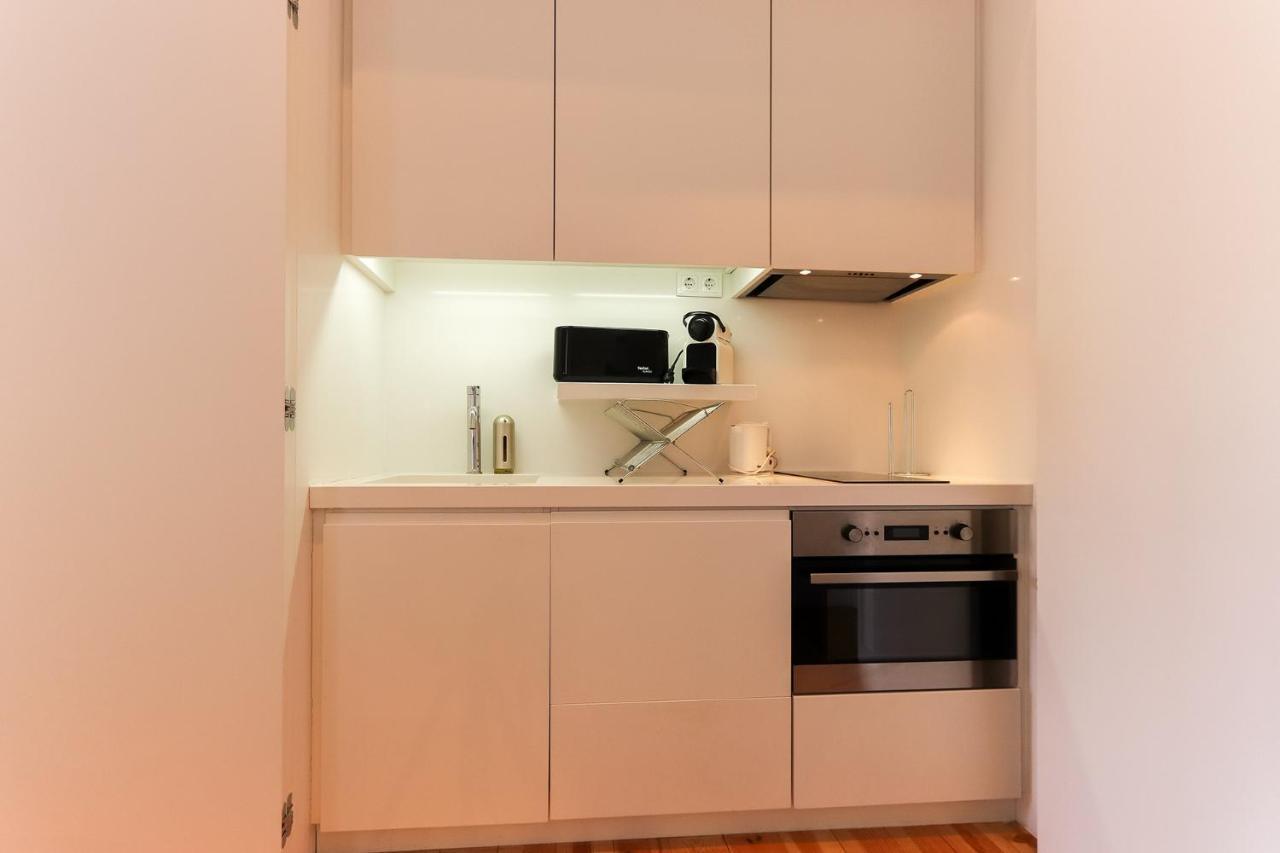Combro Suites By Homing ลิสบอน ภายนอก รูปภาพ