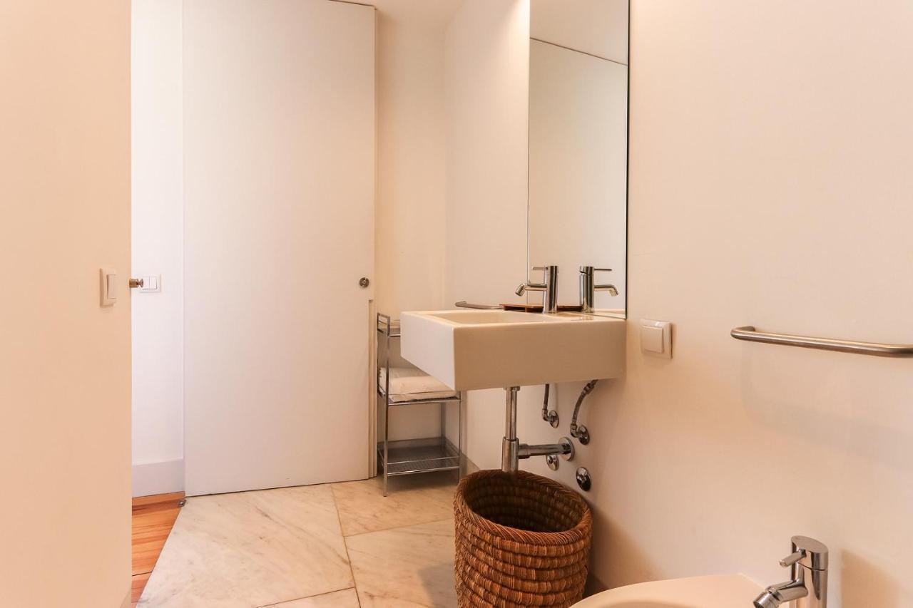 Combro Suites By Homing ลิสบอน ภายนอก รูปภาพ