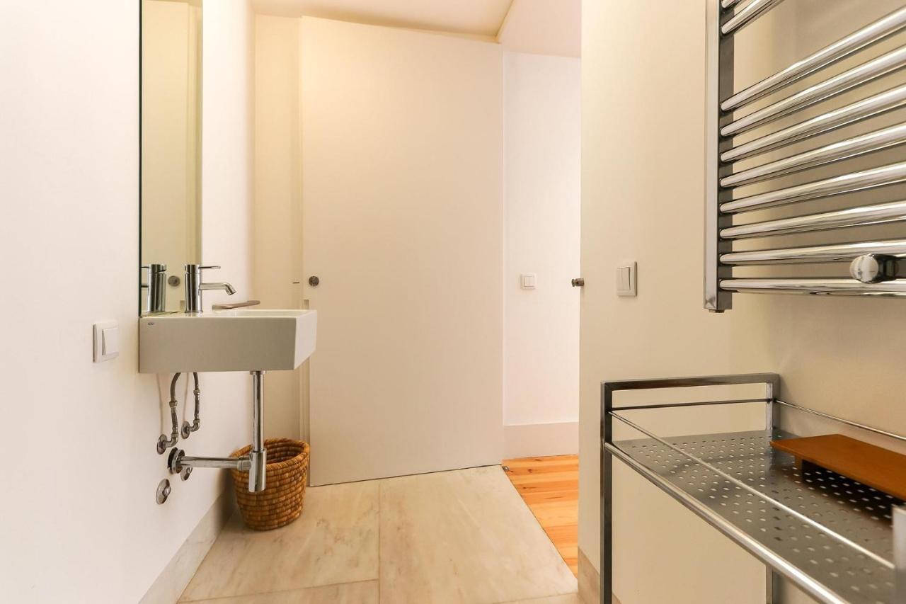 Combro Suites By Homing ลิสบอน ภายนอก รูปภาพ